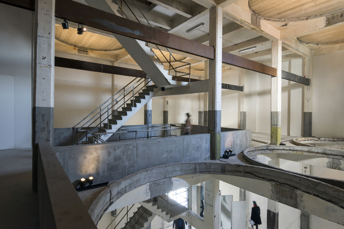 Superlative Art: Axel Vervoordt's Kanaal Project - Topics